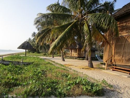 Barry'S Beach Resort Mkwaja Exteriör bild